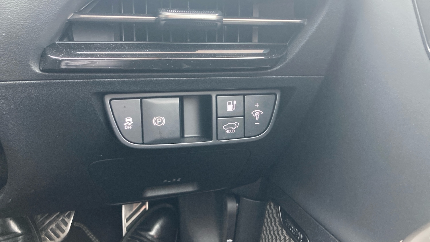 Used Kia EV6 2024 for sale - 77329080: Photo 32