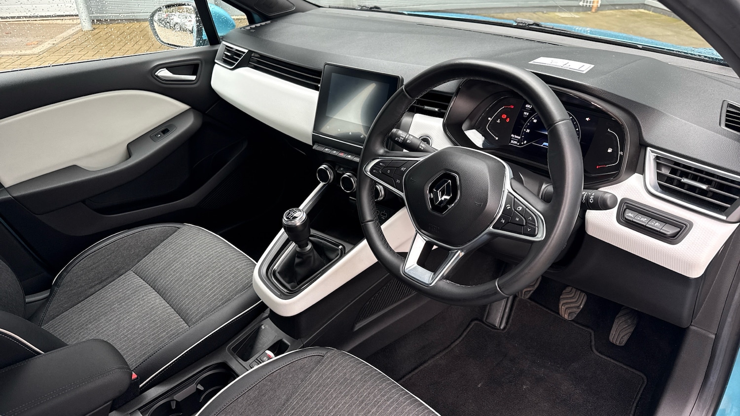 Used Renault Clio 2022 for sale - 77288931: Photo 11