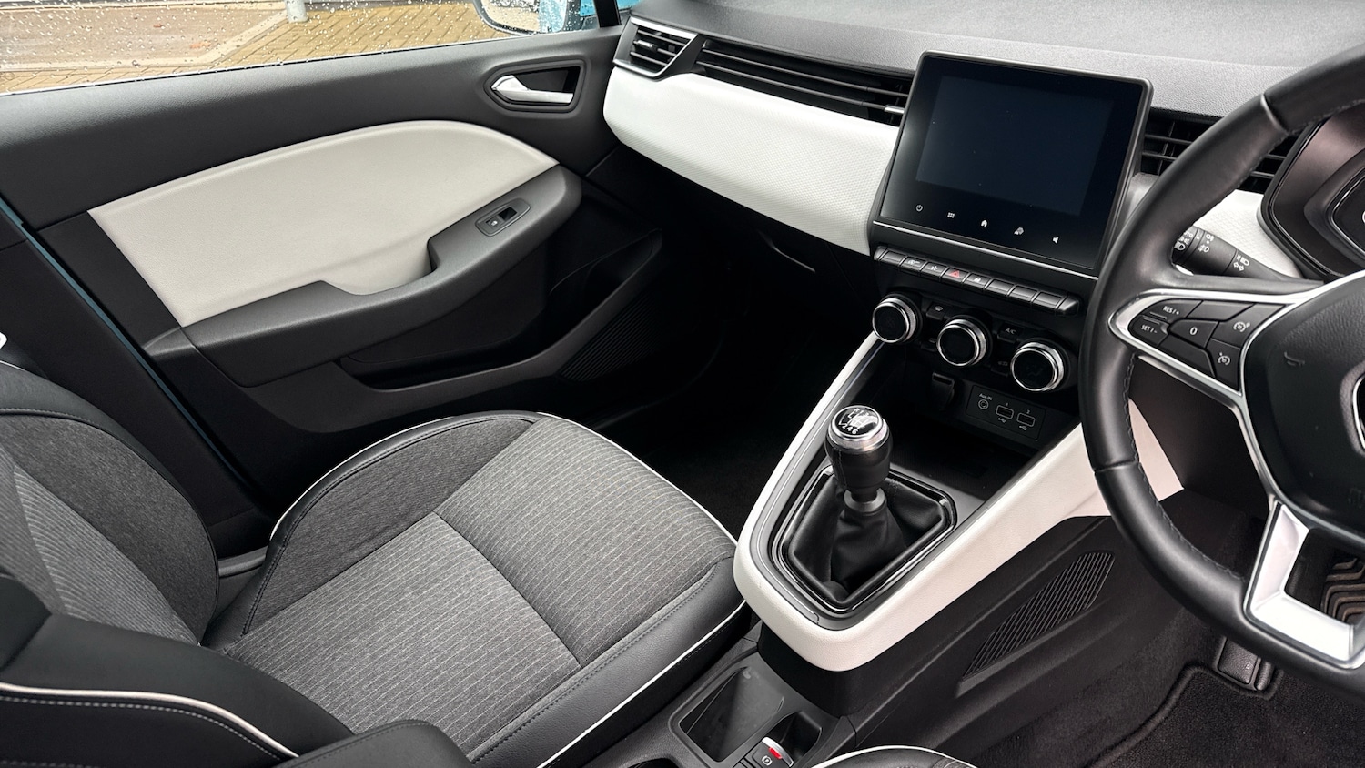 Used Renault Clio 2022 for sale - 77288931: Photo 14