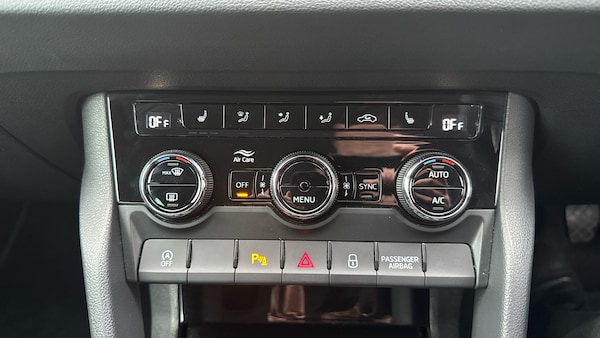 Used Skoda Karoq 2022 for sale - 76263139: Photo 22