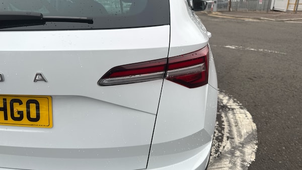 Used Skoda Karoq 2022 for sale - 76263139: Photo 32