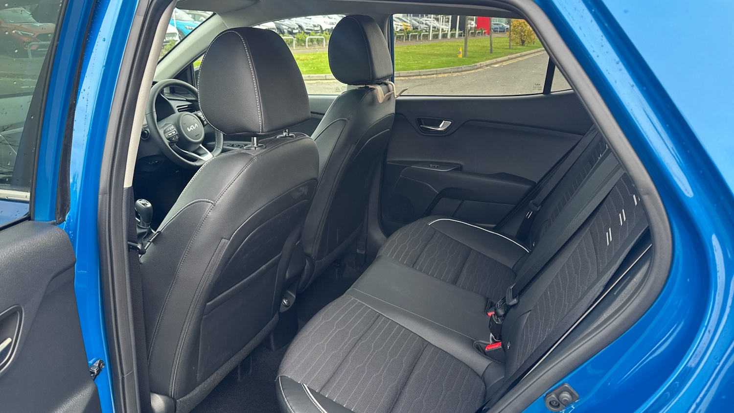 Used Kia Stonic 2025 for sale - 76146437: Photo 16
