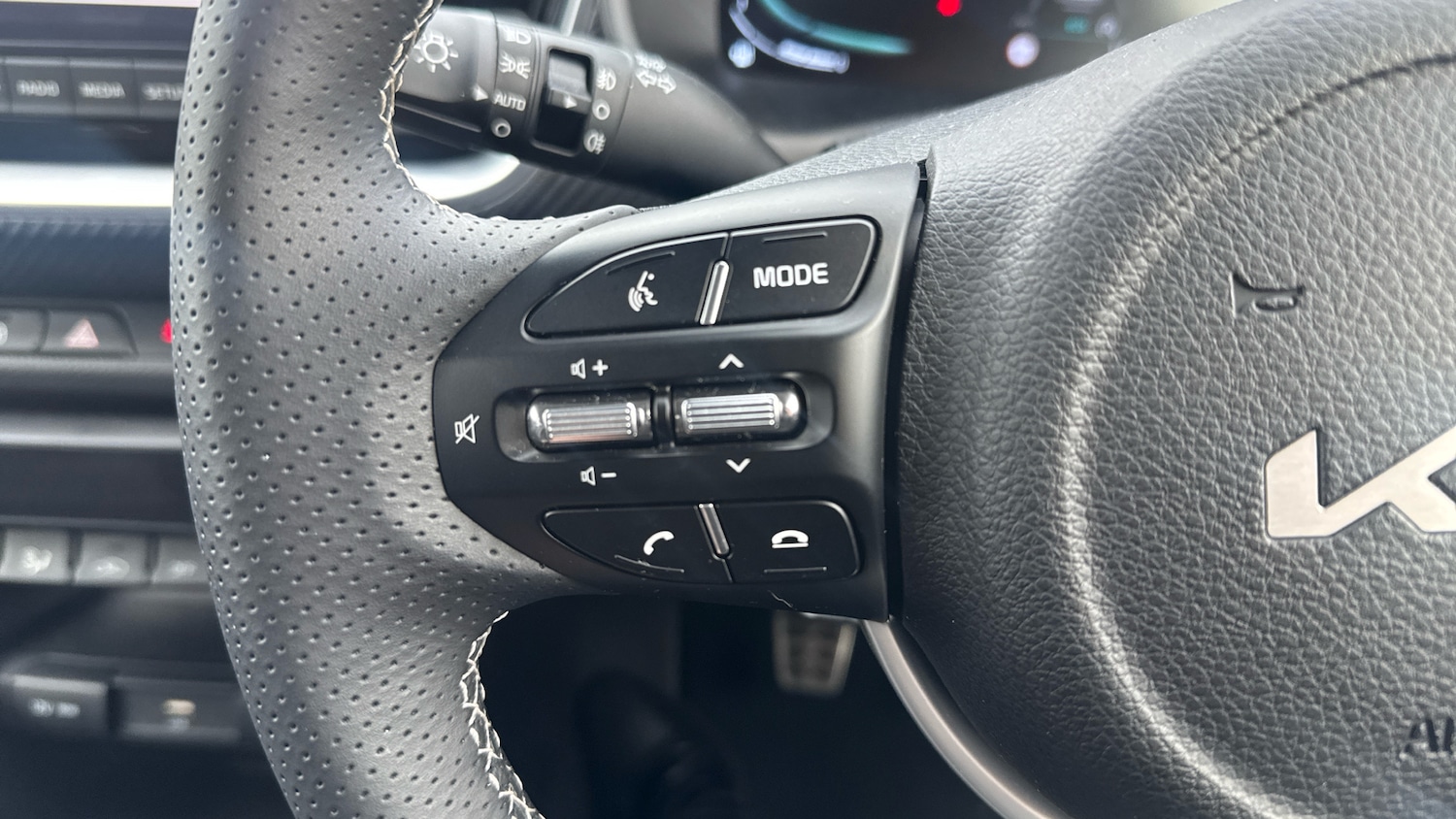 Used Kia Stonic 2025 for sale - 76146437: Photo 31