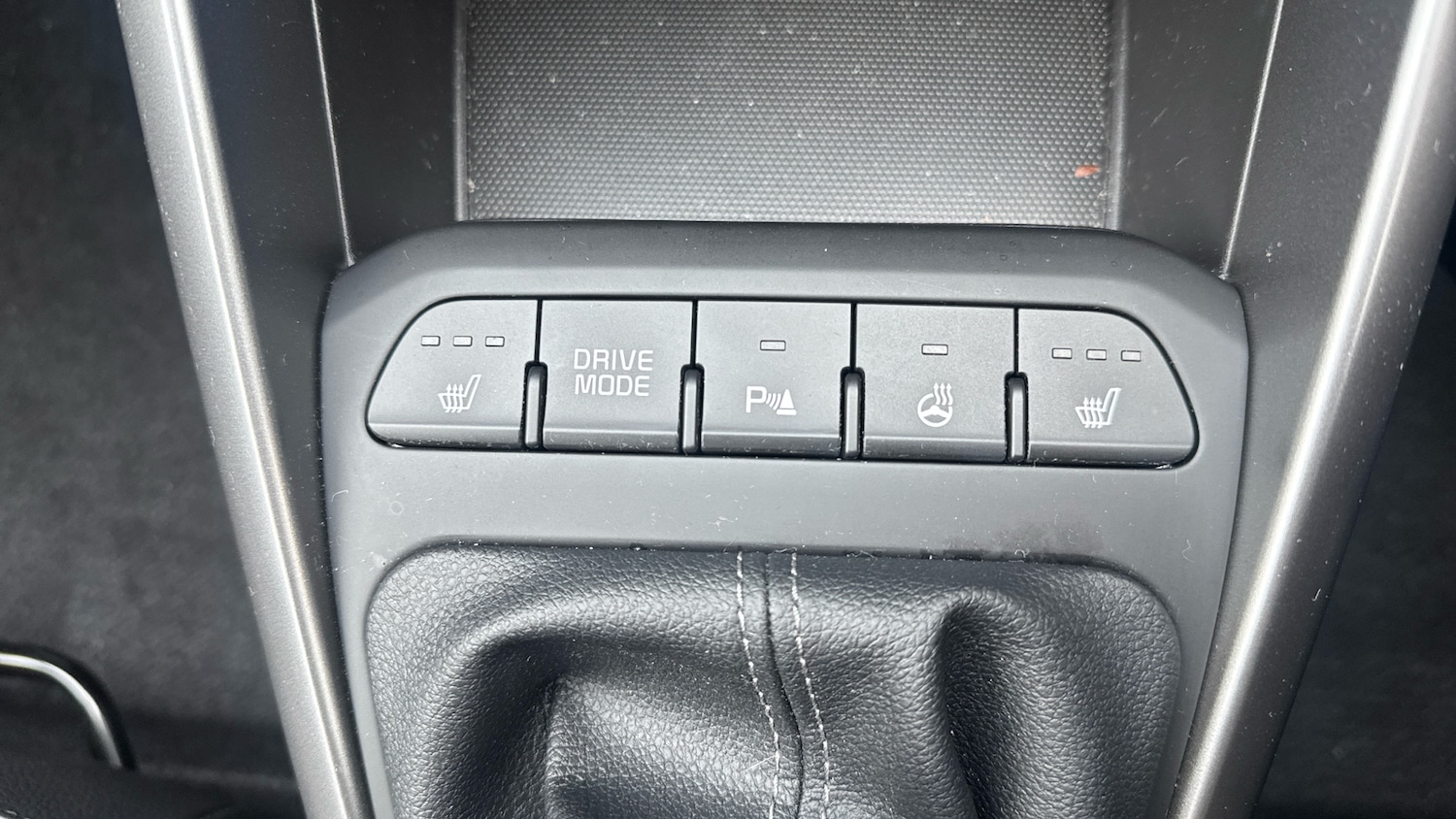 Used Kia Stonic 2025 for sale - 76146437: Photo 43