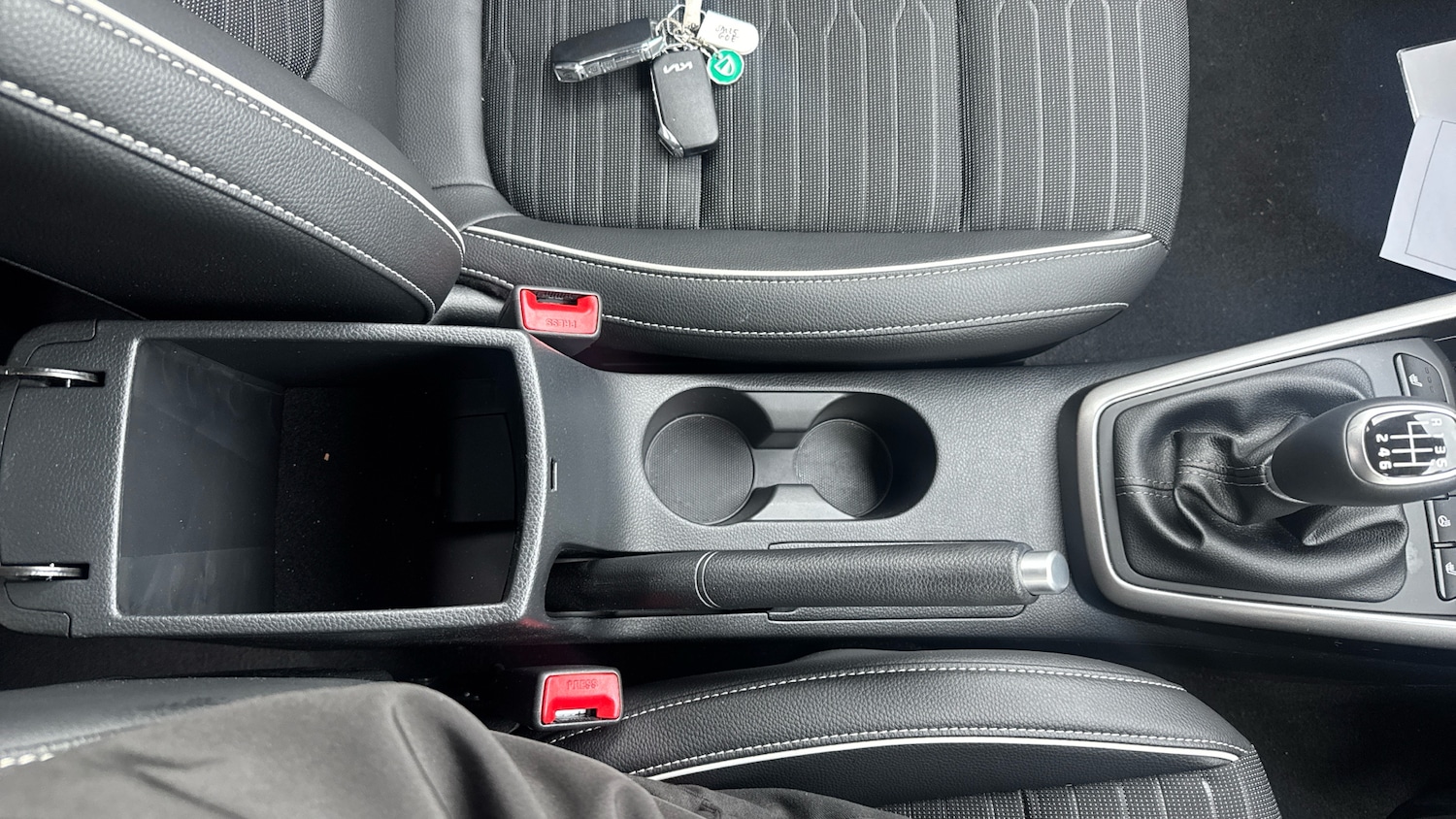 Used Kia Stonic 2025 for sale - 76146437: Photo 44