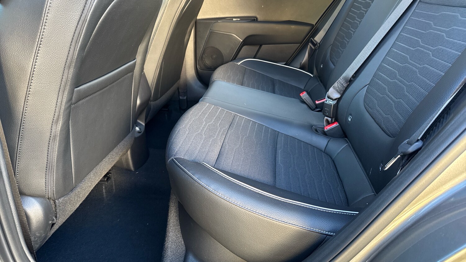 Used Kia Stonic 2025 for sale - 77490575: Photo 16