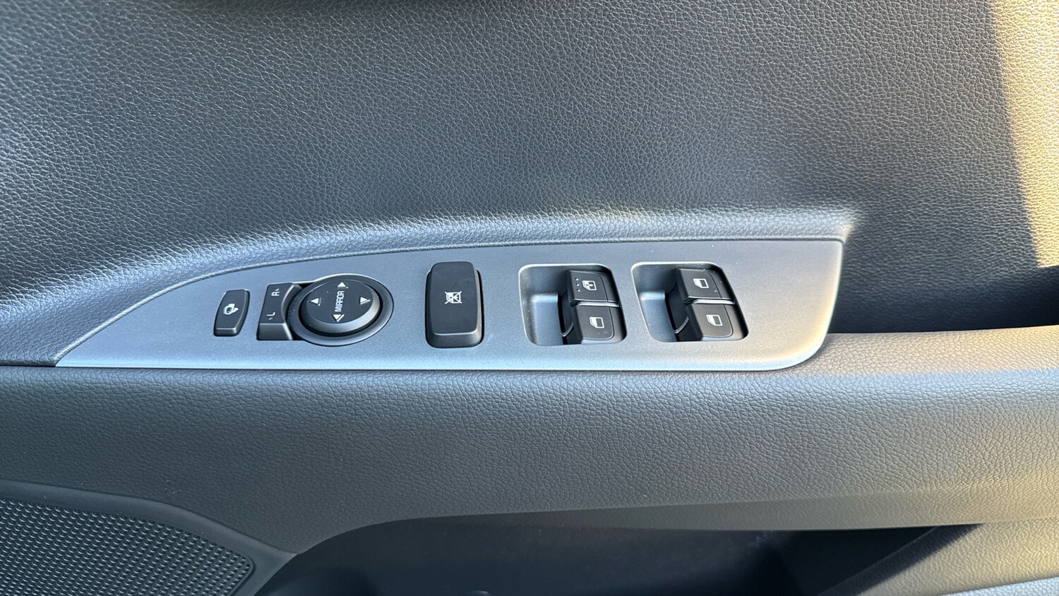 Used Kia Stonic 2025 for sale - 77490575: Photo 34