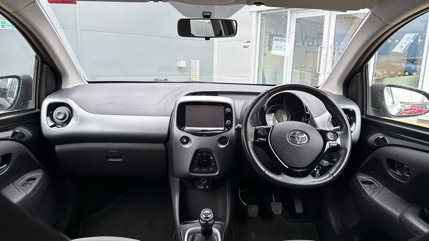 Used Toyota AYGO 2018 for sale - 77277207: Photo 10