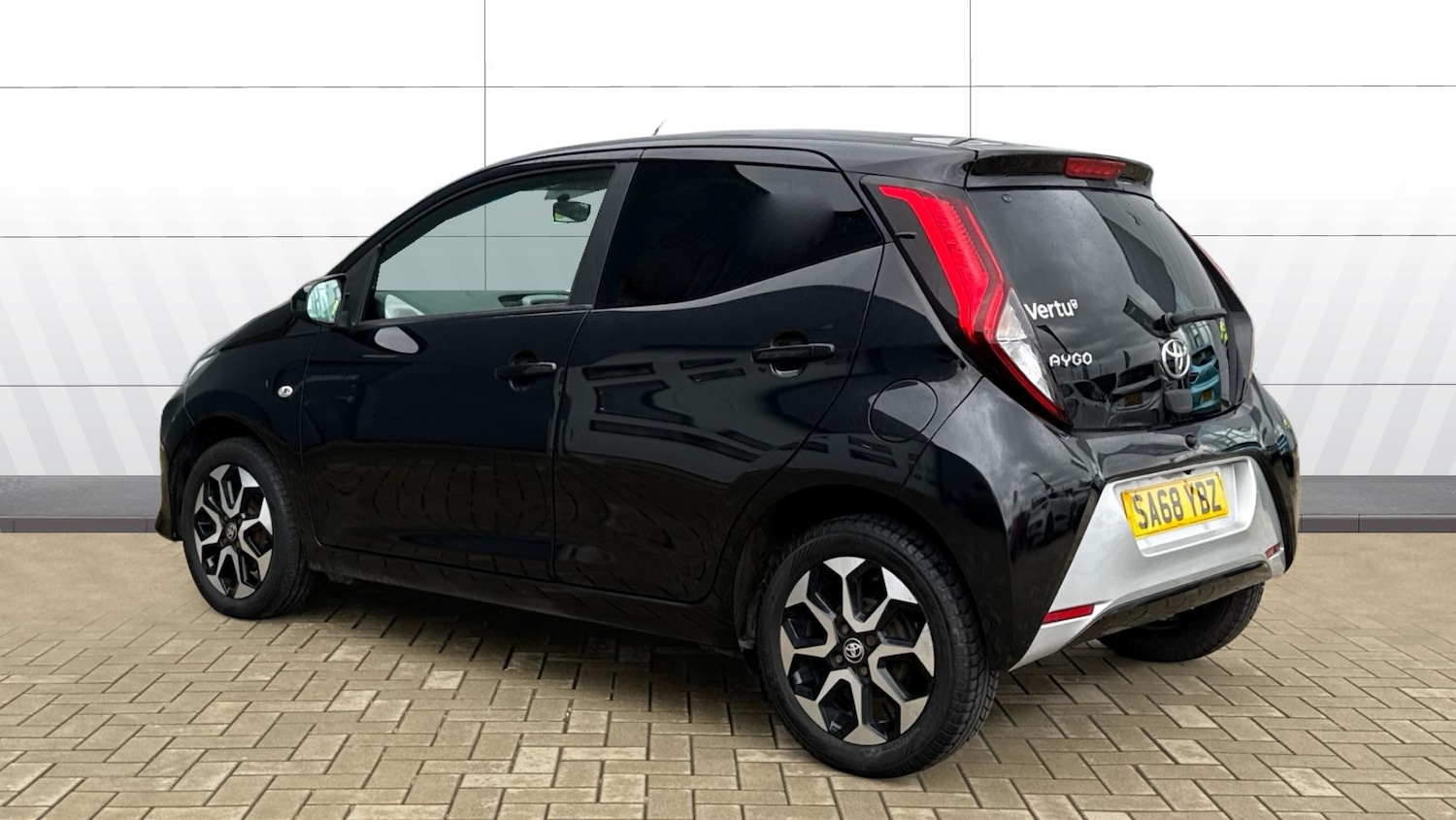 Used Toyota AYGO 2018 for sale - 77277207: Photo 2
