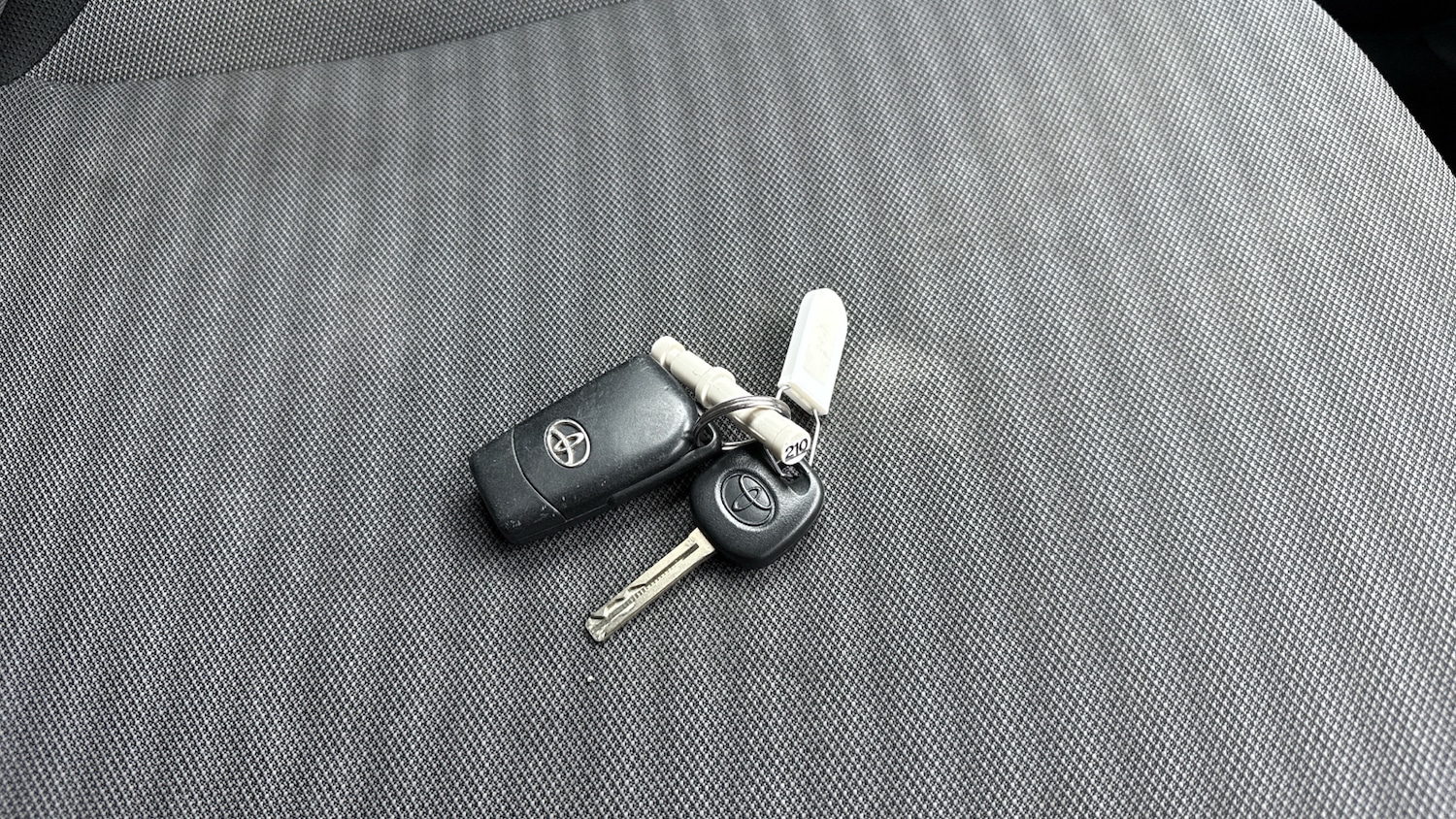 Used Toyota AYGO 2018 for sale - 77277207: Photo 20