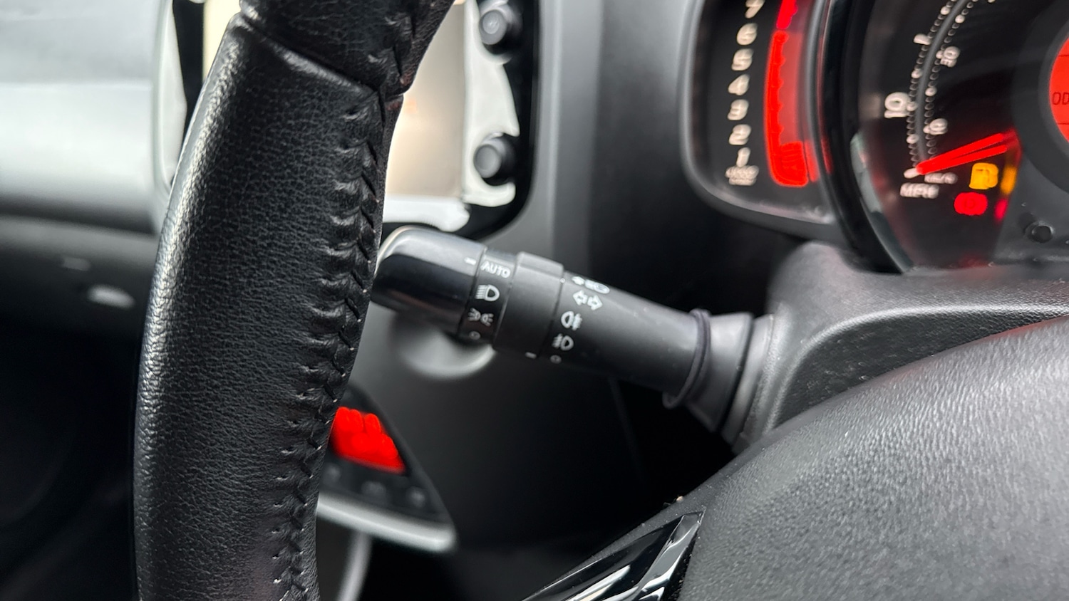 Used Toyota AYGO 2018 for sale - 77277207: Photo 32