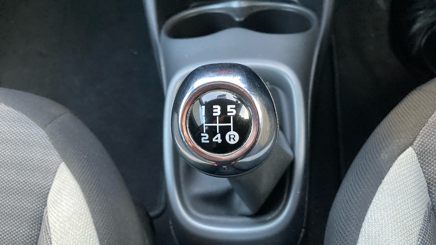 Used Toyota AYGO 2018 for sale - 77277207: Photo 42