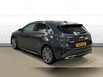 Used Kia Ceed 2025 for sale - 77079441: Photo