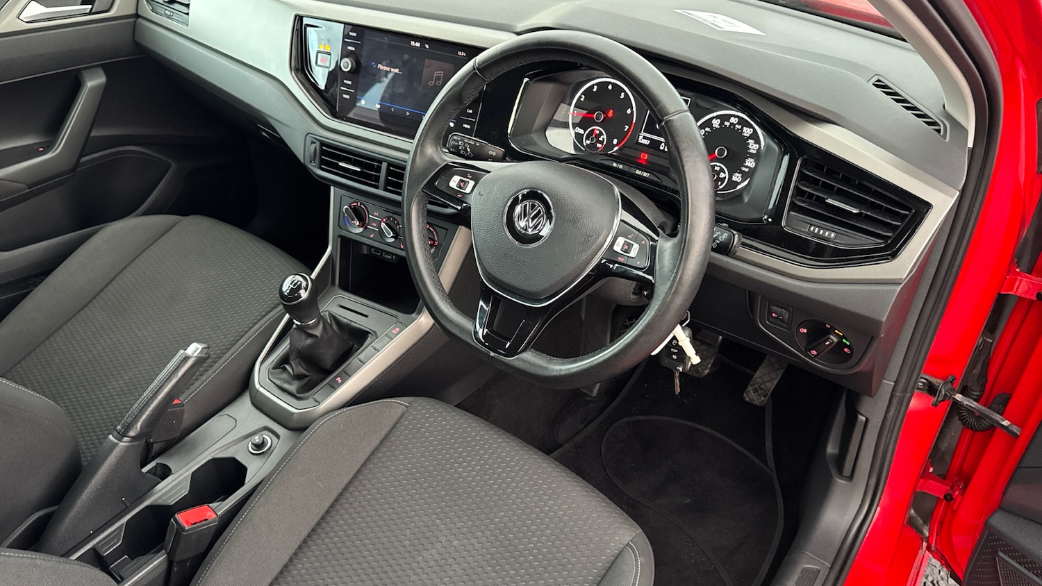 Used Volkswagen Polo 2018 for sale - 76493753: Photo 11