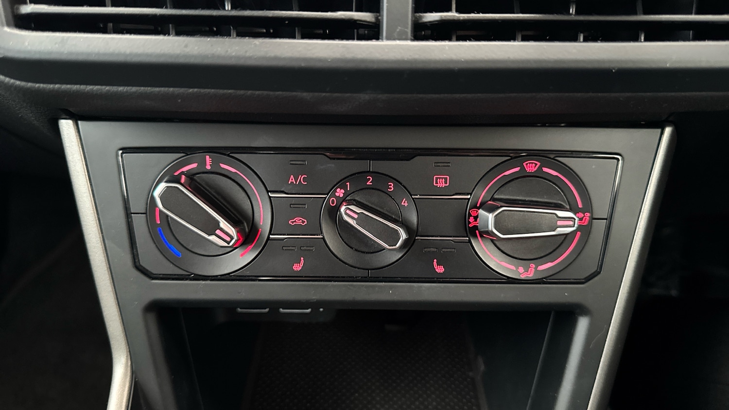 Used Volkswagen Polo 2018 for sale - 76493753: Photo 36