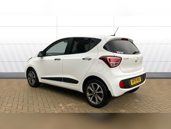 Used Hyundai i10 2019 for sale - 77220244: Photo