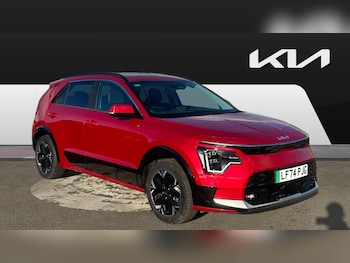 2025 (74) - 150kW 4 65kWh 5dr Auto