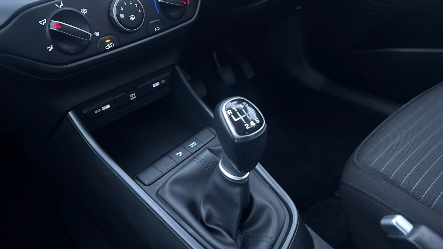 Used Hyundai i20 2022 for sale - 76662932: Photo 13