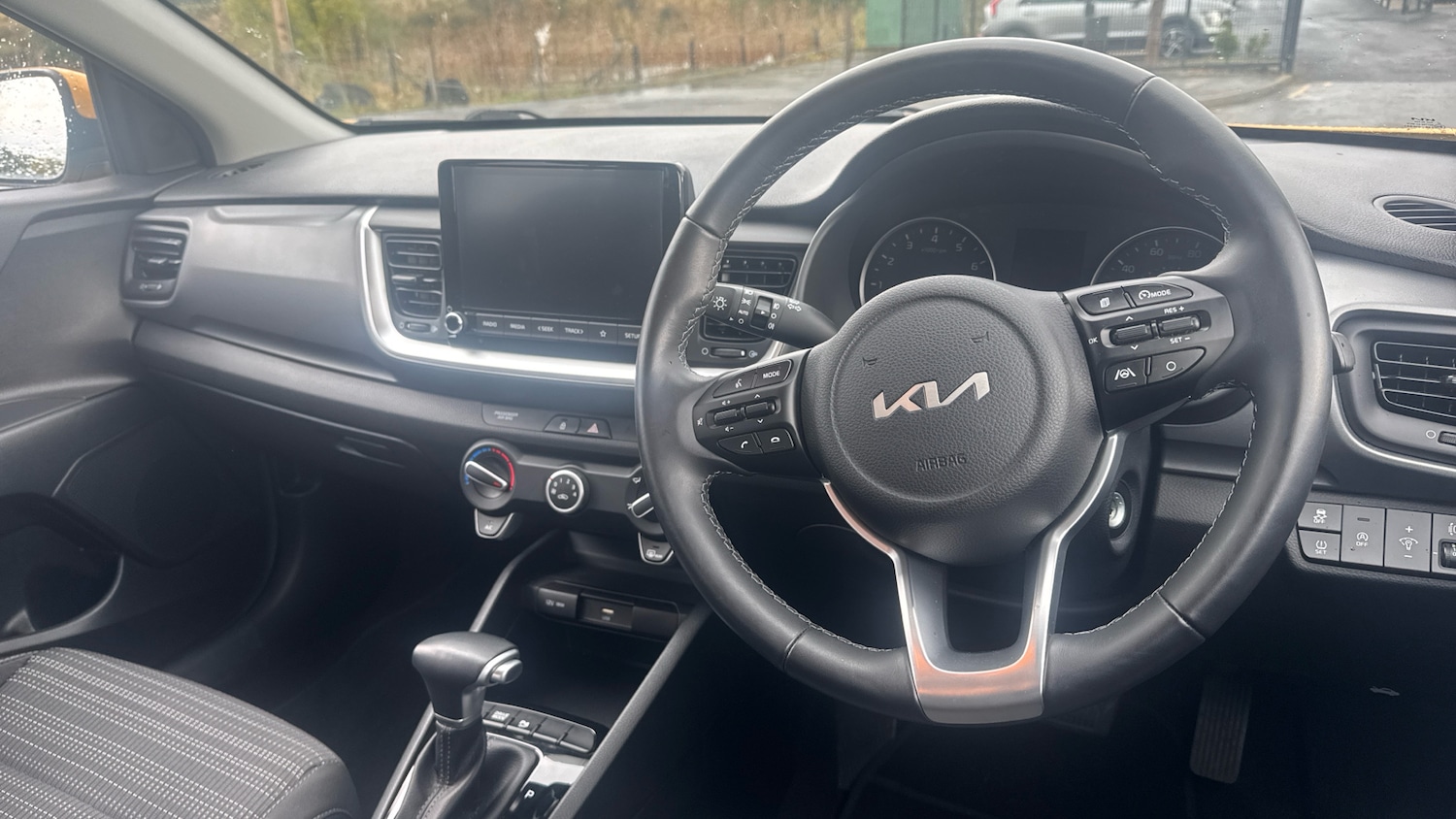 Used Kia Stonic 2024 for sale - 76157714: Photo 11