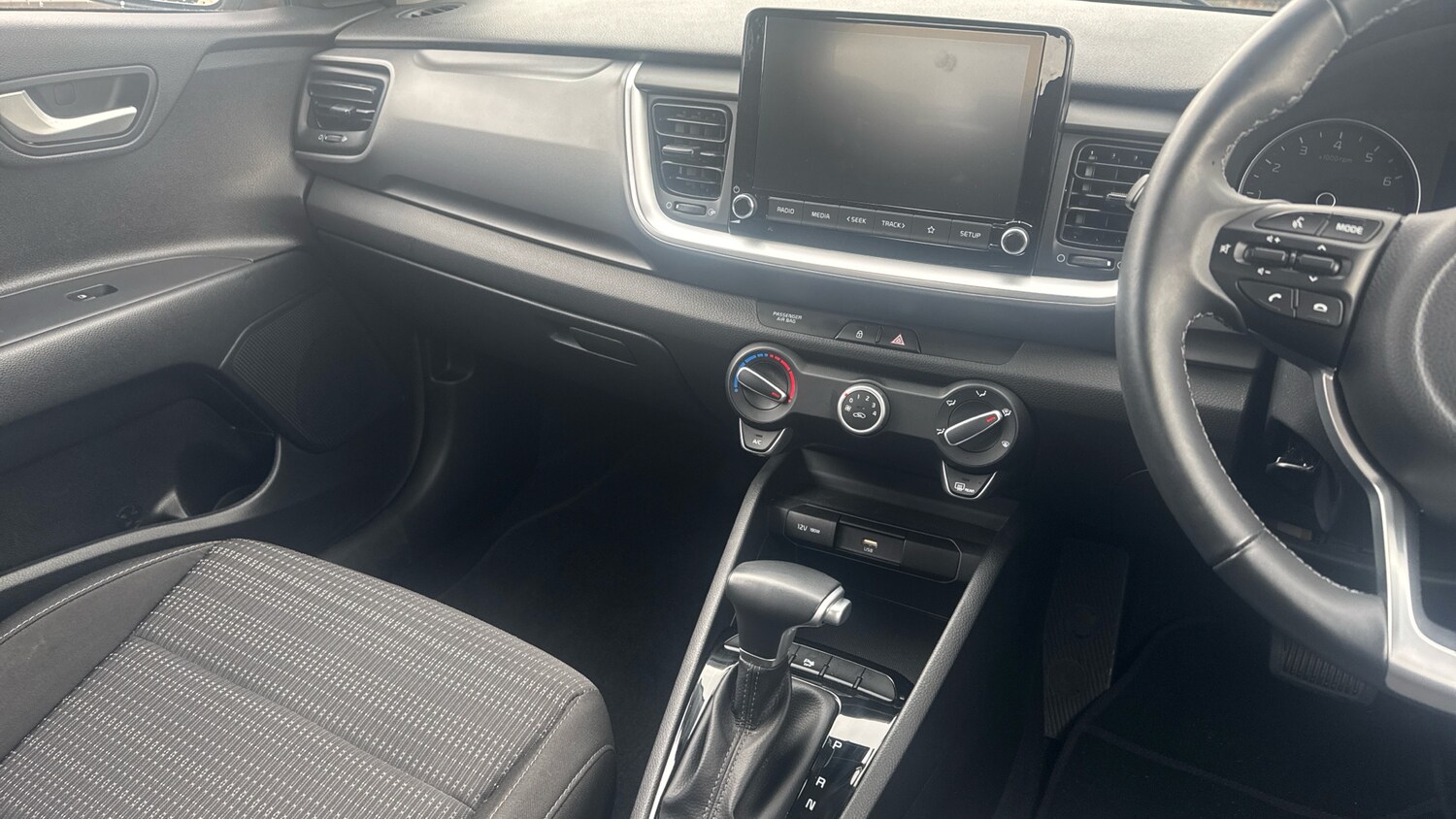 Used Kia Stonic 2024 for sale - 76157714: Photo 14