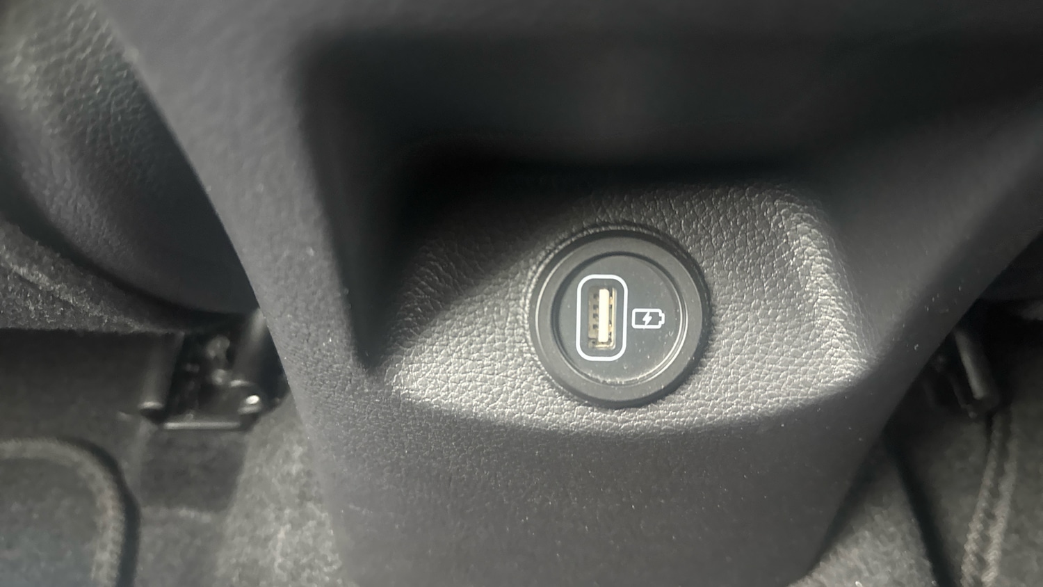 Used Kia Stonic 2024 for sale - 76157714: Photo 27