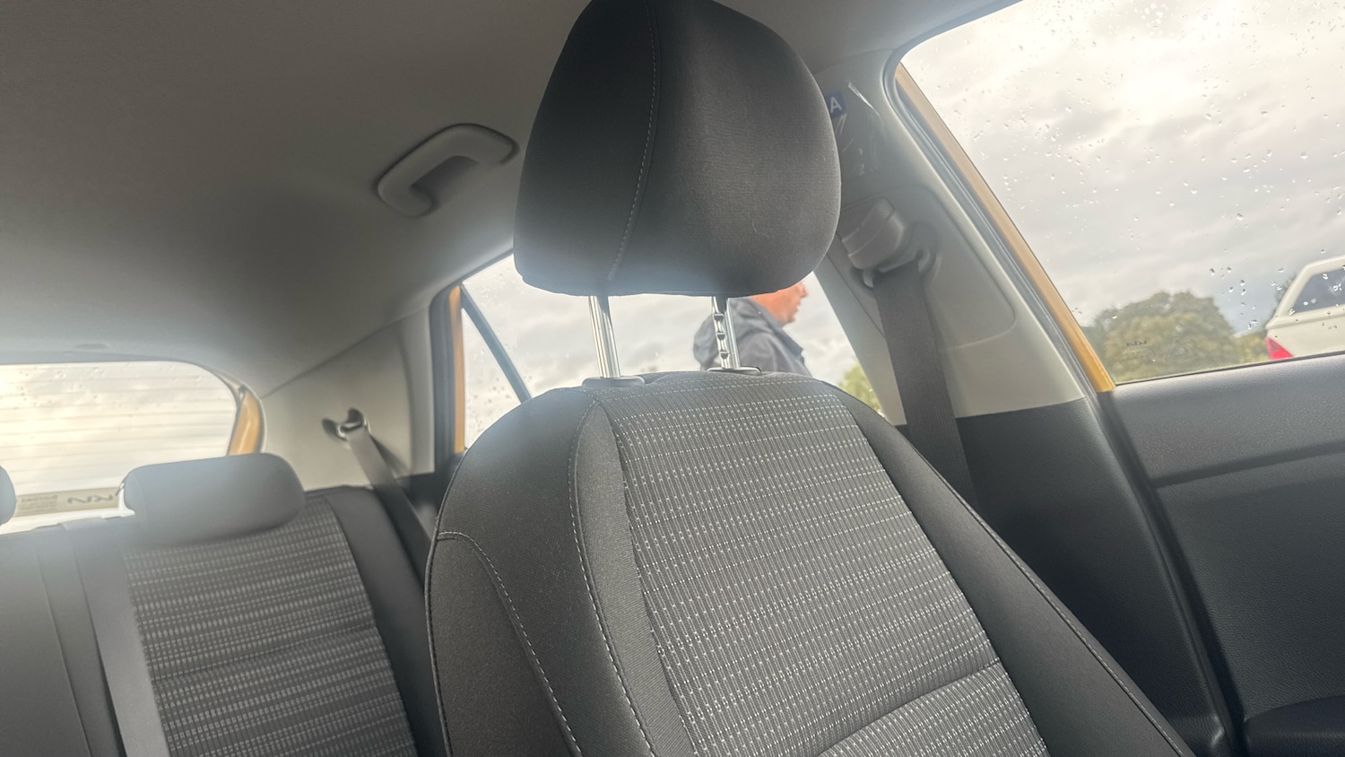 Used Kia Stonic 2024 for sale - 76157714: Photo 41