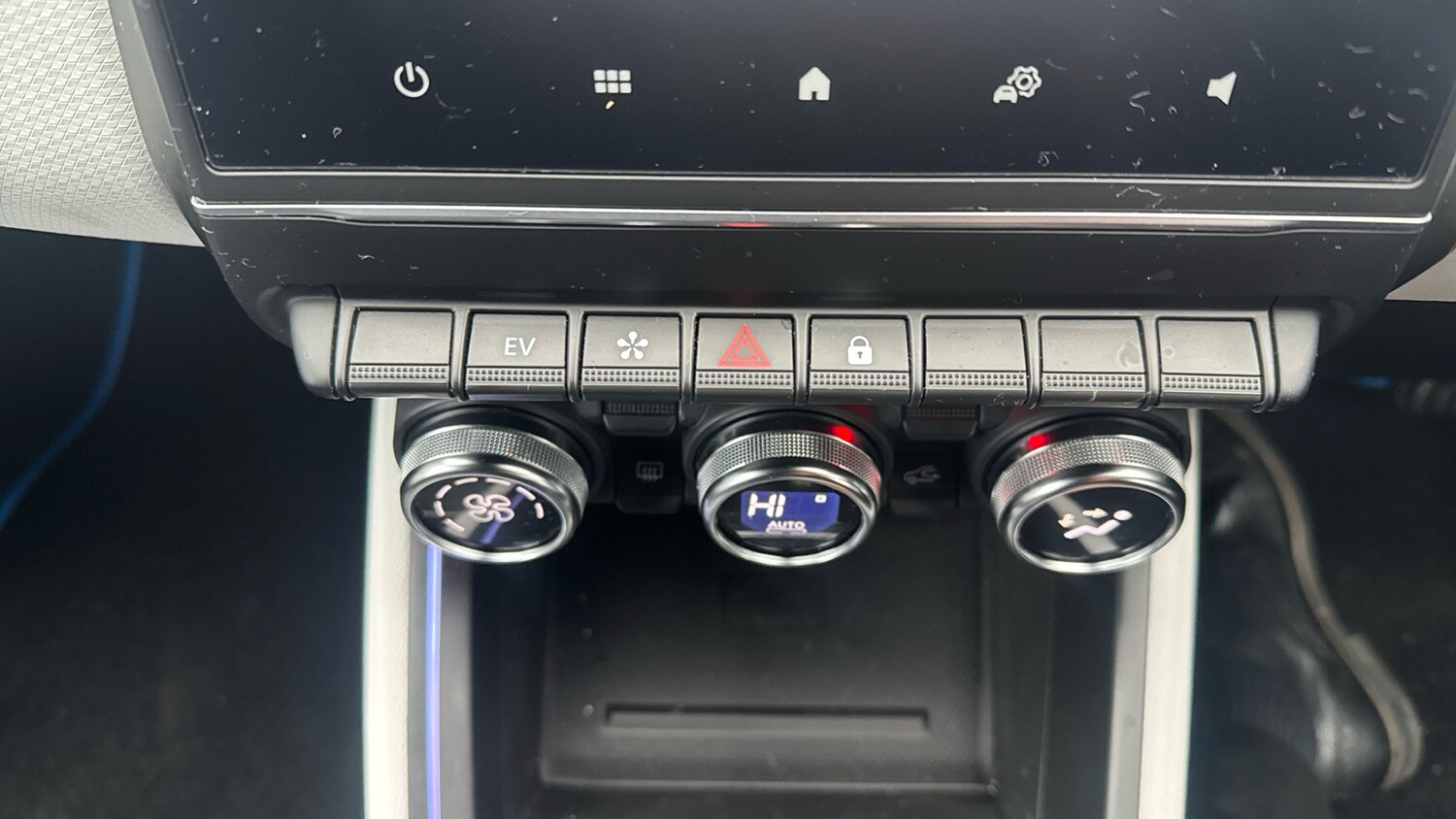 Used Renault Clio 2023 for sale - 77968504: Photo 36