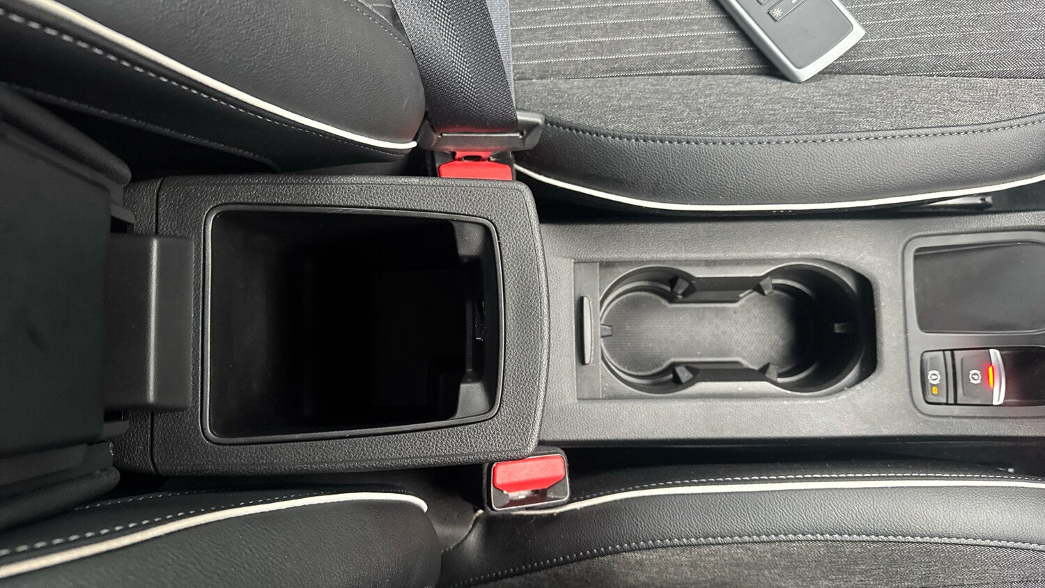 Used Renault Clio 2023 for sale - 77968504: Photo 40