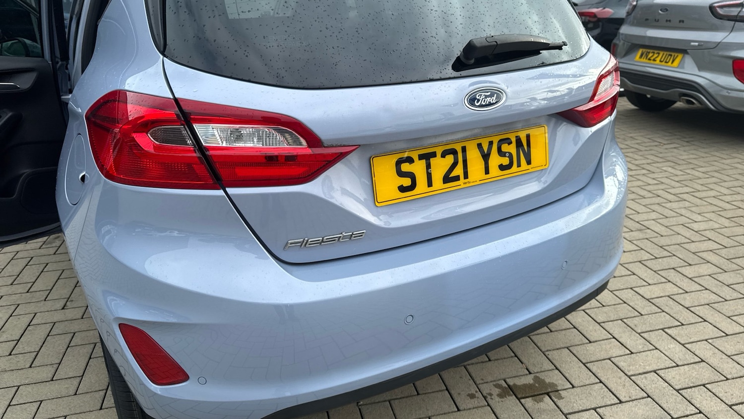 Vehicle 21