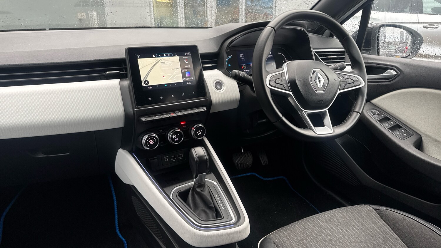 Used Renault Clio 2023 for sale - 77803062: Photo 9