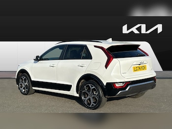 Used Kia Niro 2024 for sale - 76231571: Photo 2