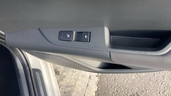 Used Kia Niro 2025 for sale - 76298880: Photo 48