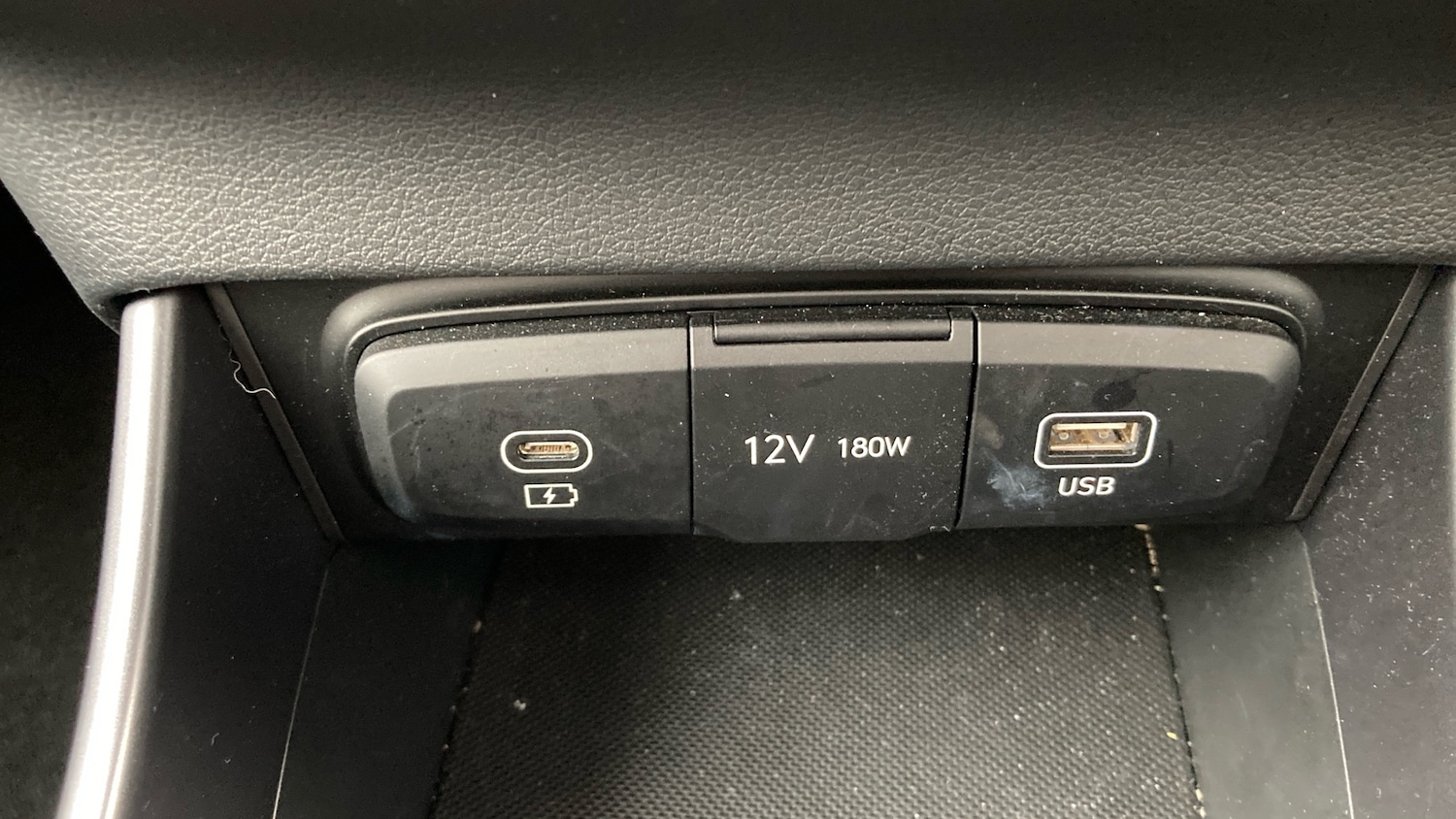 Used Hyundai i20 2024 for sale - 76421748: Photo 35