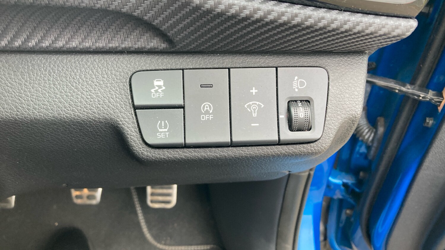 Used Kia Stonic 2023 for sale - 77759138: Photo 25