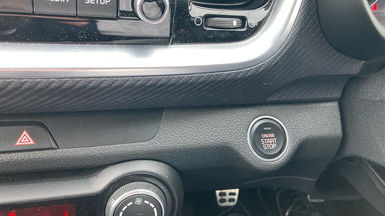 Used Kia Stonic 2023 for sale - 77759138: Photo 31