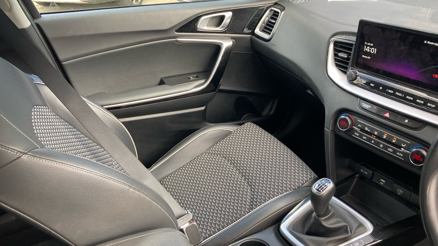 Used Kia Ceed 2023 for sale - 76089960: Photo 14