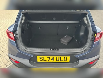 Used Kia Stonic 2025 for sale - 75908612: Photo