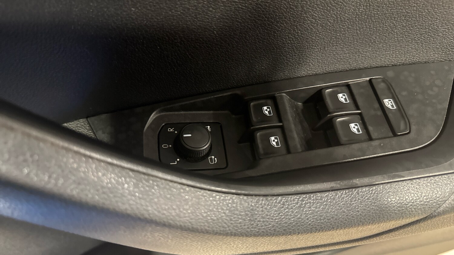 Used Skoda Karoq 2020 for sale - 77288934: Photo 24