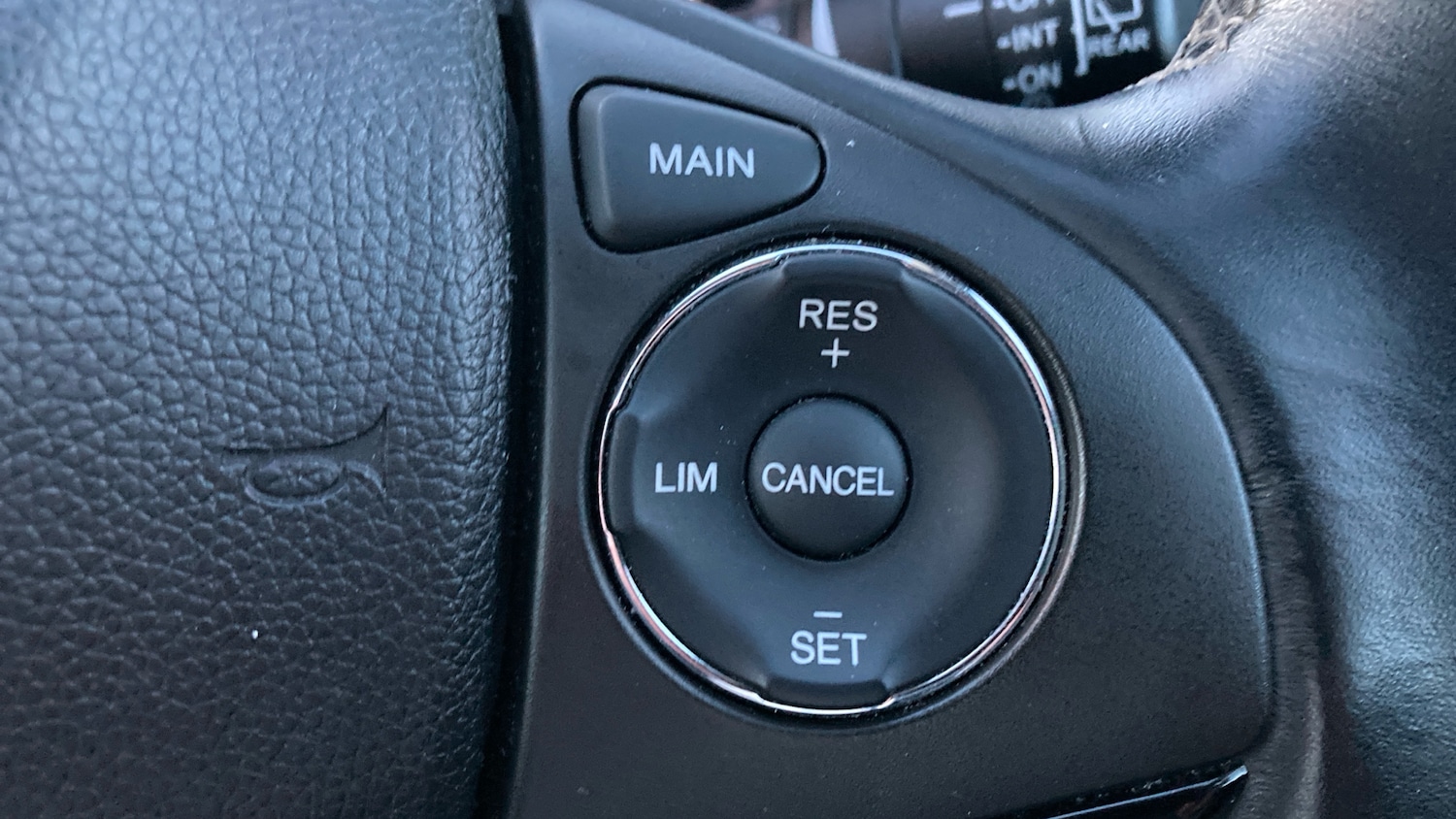 Used Honda HR-V 2020 for sale - 76683957: Photo 25