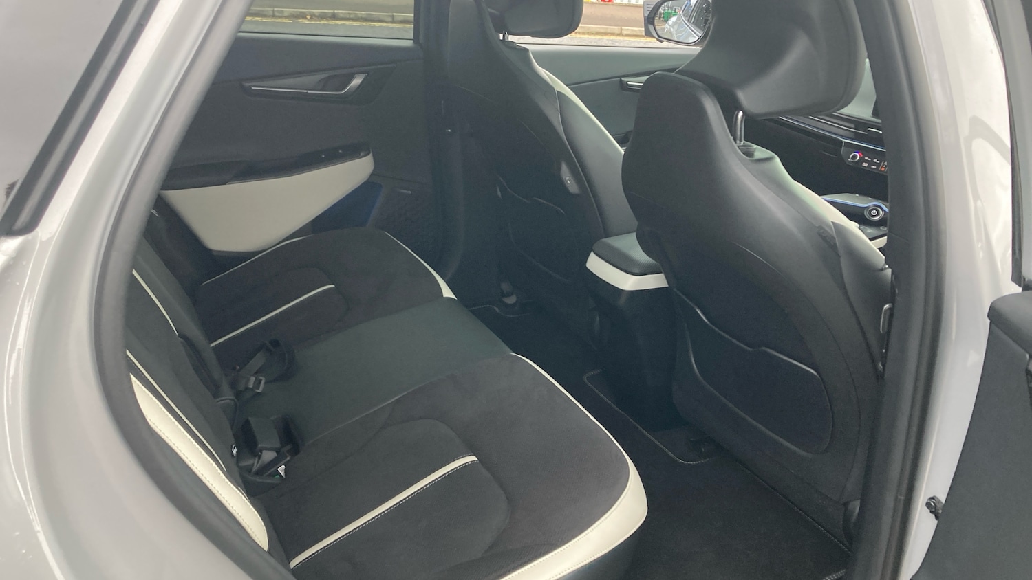 Used Kia EV6 2025 for sale - 76340472: Photo 16