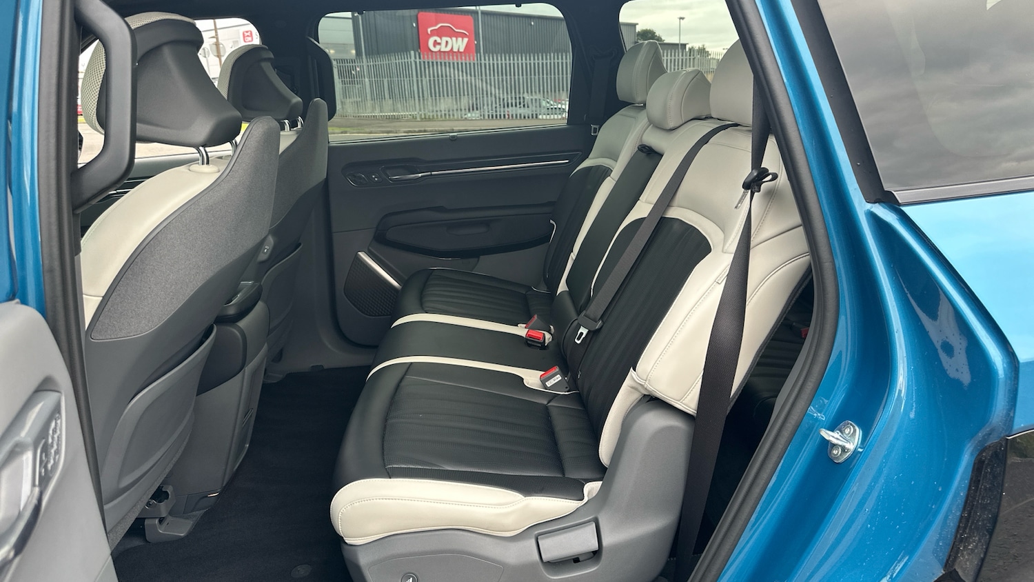Used Kia EV9 2025 for sale - 76036603: Photo 16