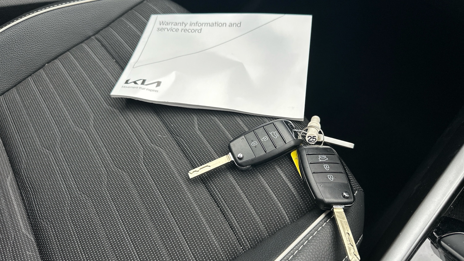 Used Kia Stonic 2025 for sale - 76164419: Photo 19