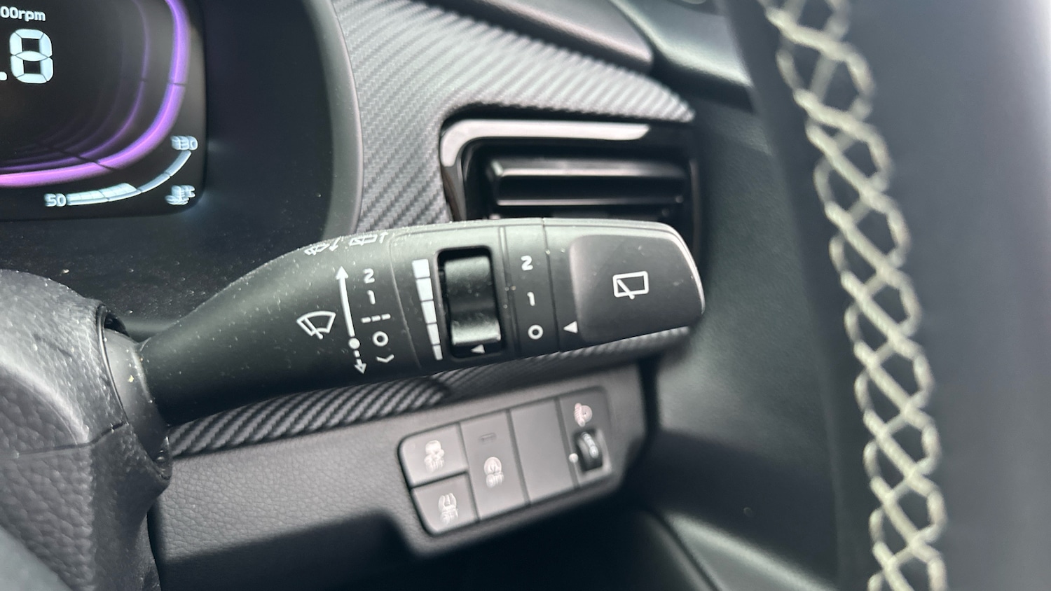 Used Kia Stonic 2025 for sale - 76164419: Photo 35