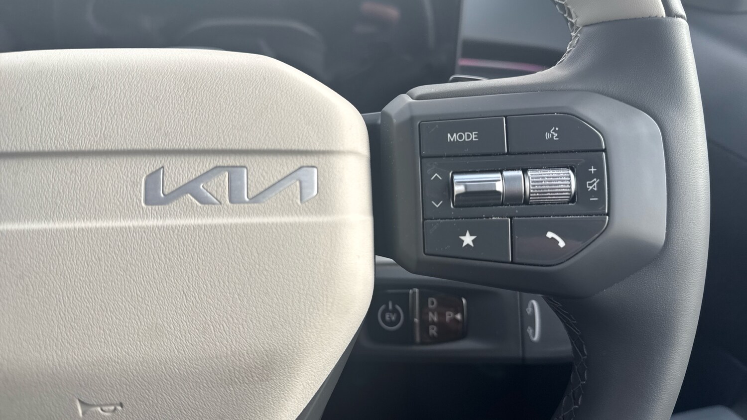 Used Kia EV3 2025 for sale - 77946944: Photo 44