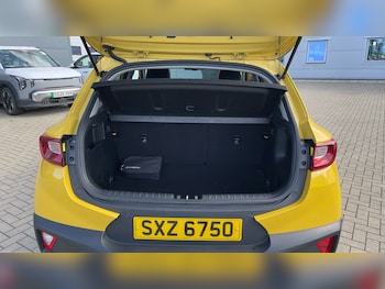 Used Kia Stonic 2023 for sale - 79386316: Photo