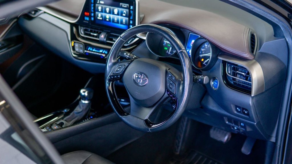 Used Toyota C-HR 2019 for sale - 78110600: Photo 3