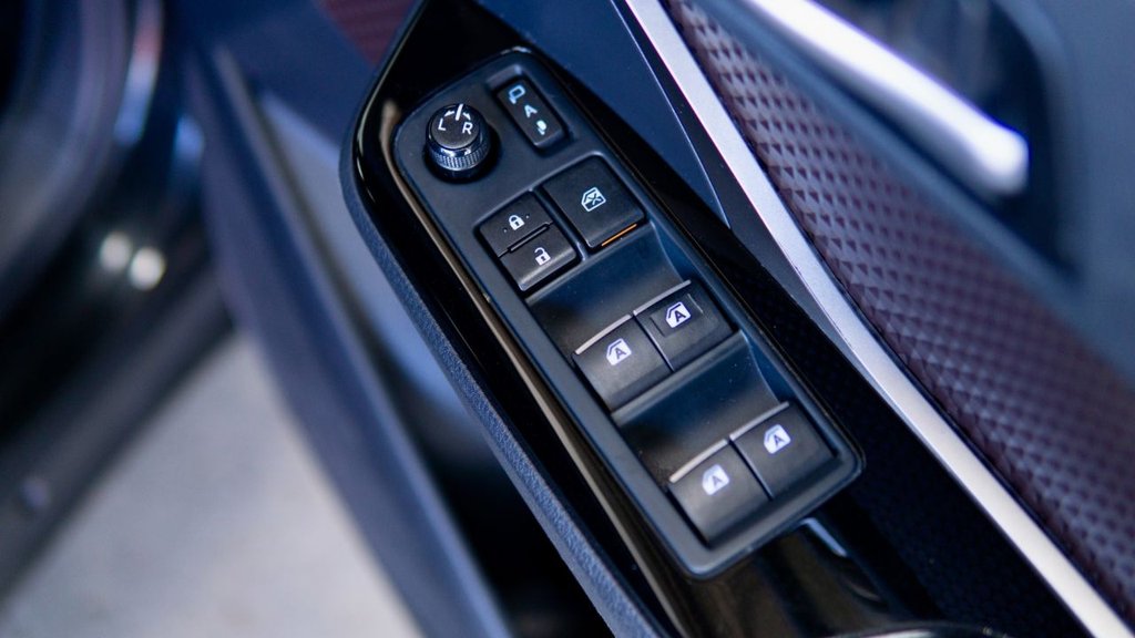 Used Toyota C-HR 2019 for sale - 78110600: Photo 48