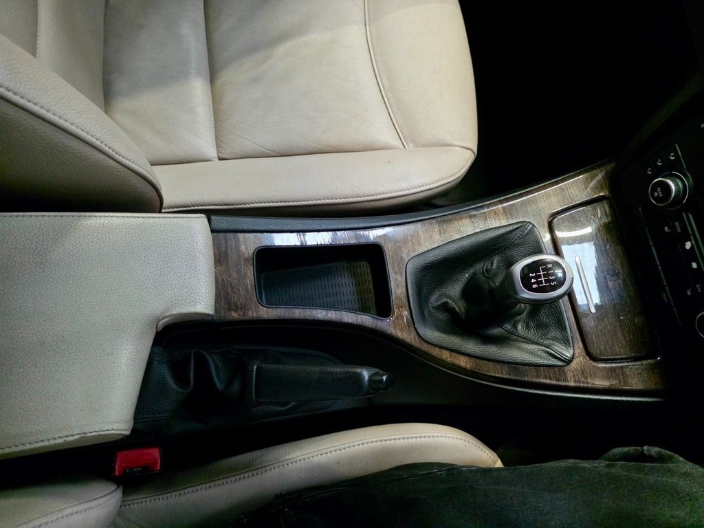 Used BMW 3 Series 2011 for sale - 76848239: Photo 27