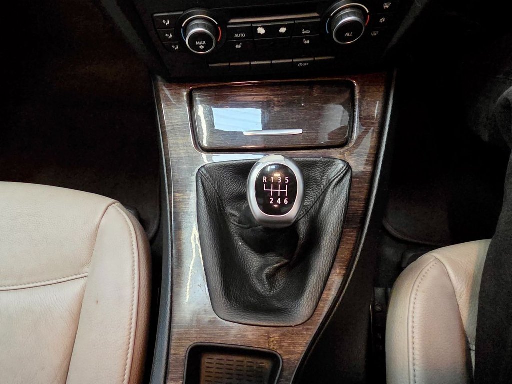 Used BMW 3 Series 2011 for sale - 76848239: Photo 29