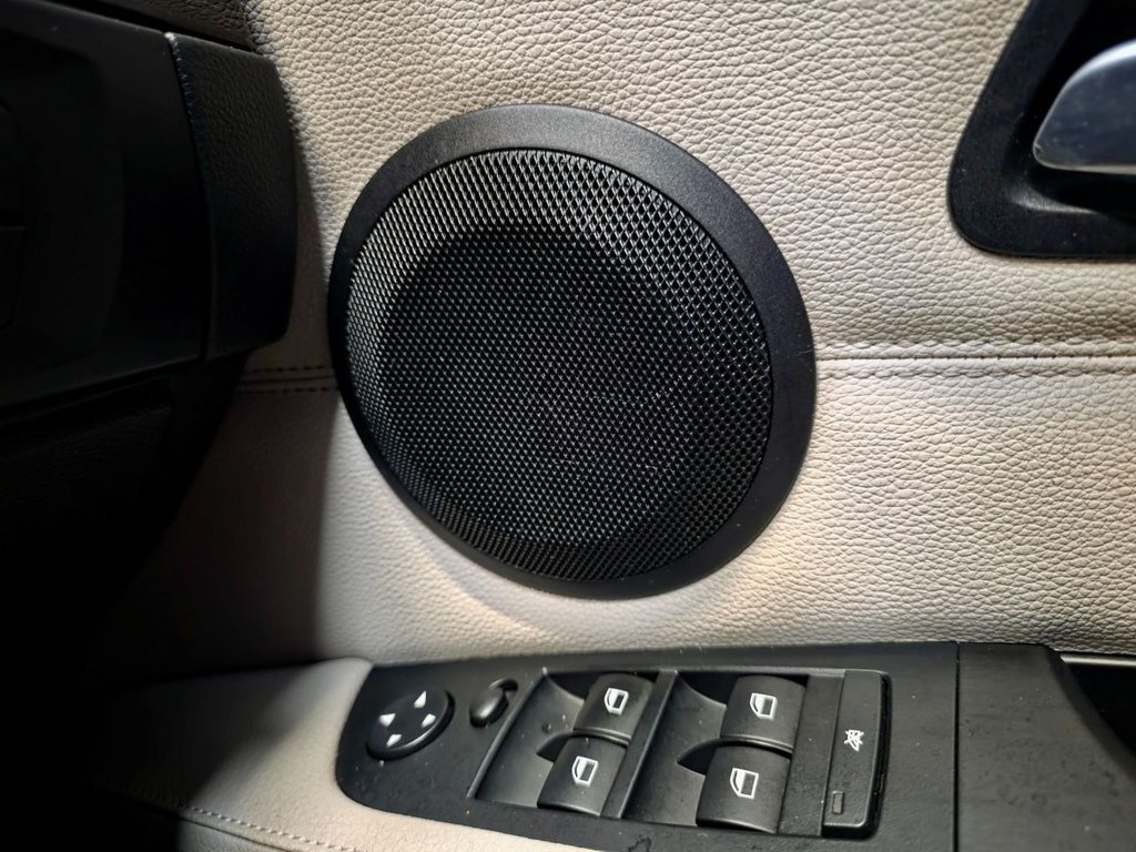 Used BMW 3 Series 2011 for sale - 76848239: Photo 31